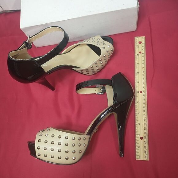 Rock & Republic Woman's SZ 9.5M Studded High Heels With Ankle Strap . - Picture 8 of 9